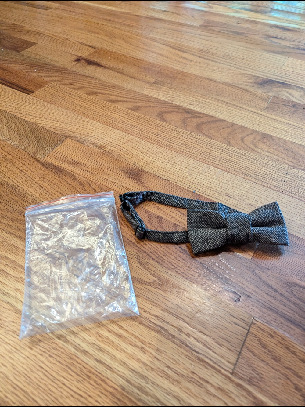 Boys Gray Bow Tie - Unbranded But New